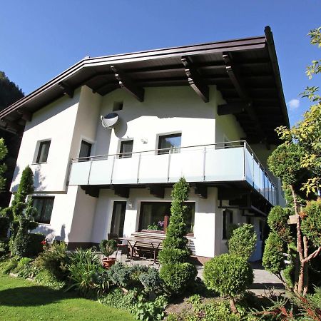 Cozy Apartment In Aschau Im Zillertal Near Ski Lift Buitenkant foto