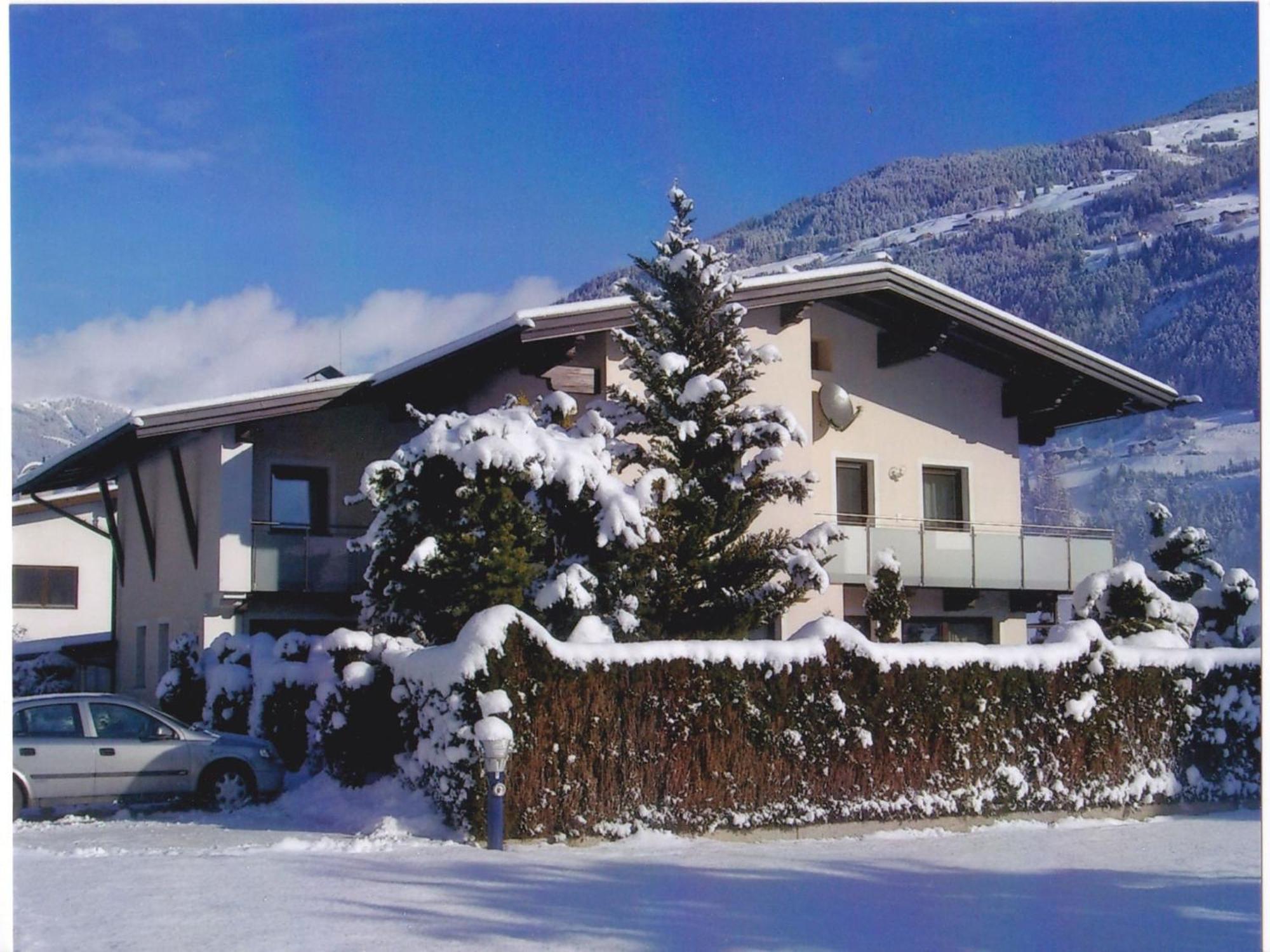 Cozy Apartment In Aschau Im Zillertal Near Ski Lift Buitenkant foto