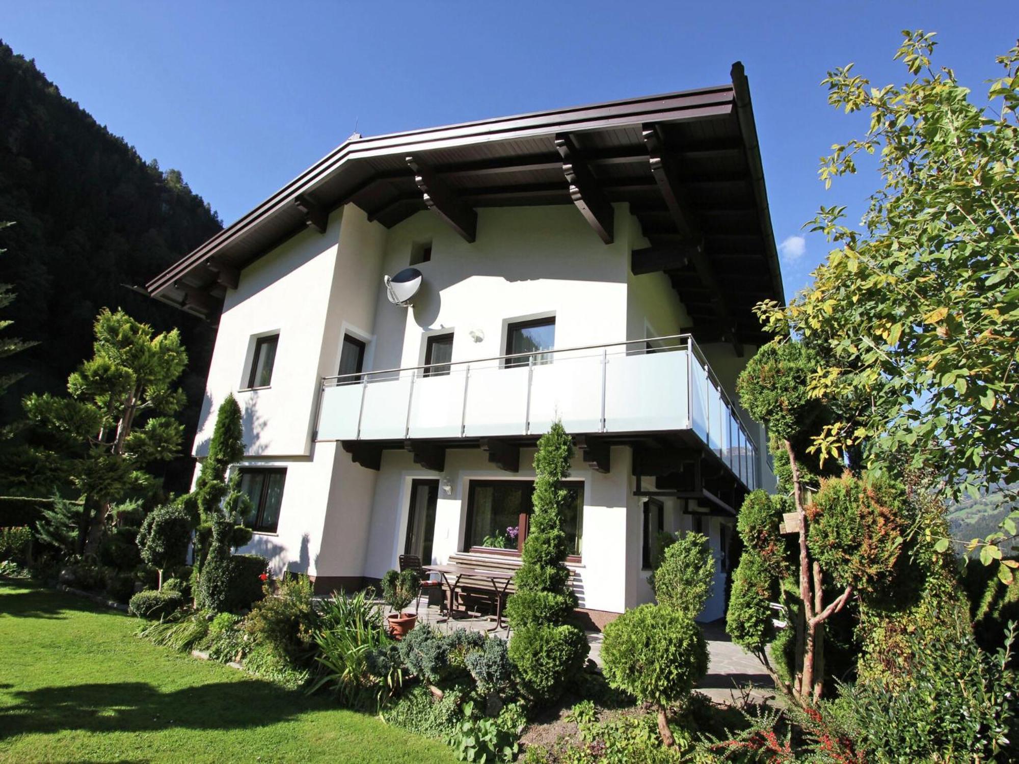 Cozy Apartment In Aschau Im Zillertal Near Ski Lift Buitenkant foto
